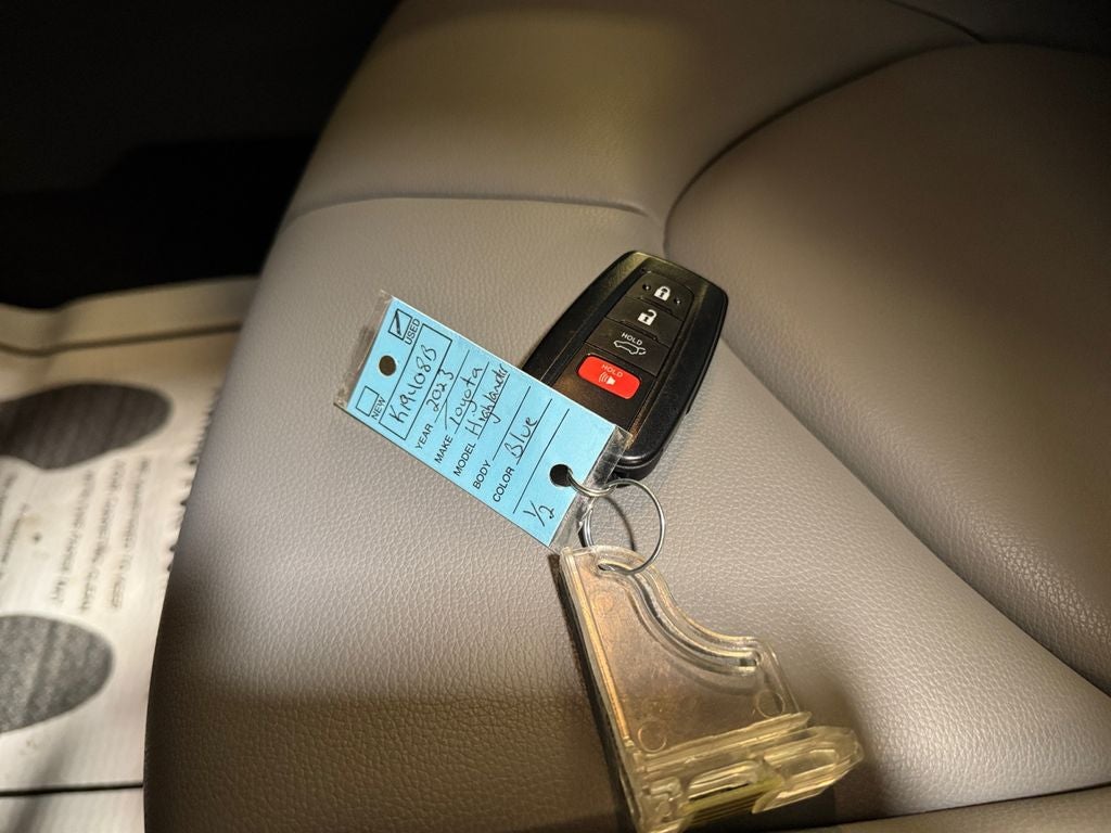 2023 Toyota Highlander Hybrid XLE