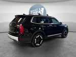2024 Kia Telluride S MOON ROOF