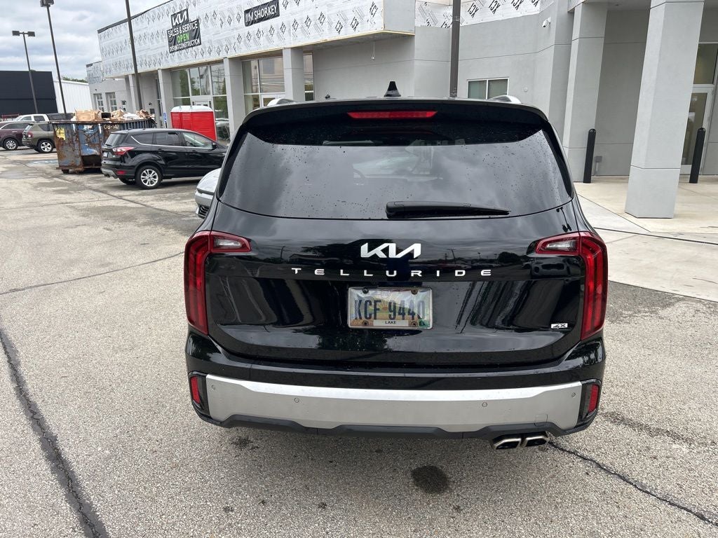 2024 Kia Telluride S MOONROOF