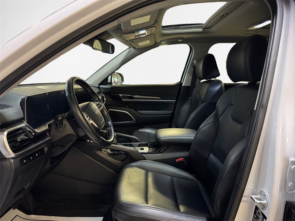 2024 Kia Telluride S MOONROOF
