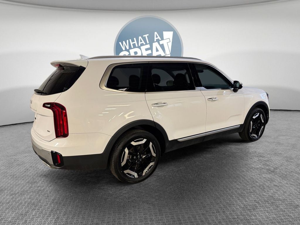 2024 Kia Telluride S MOONROOF