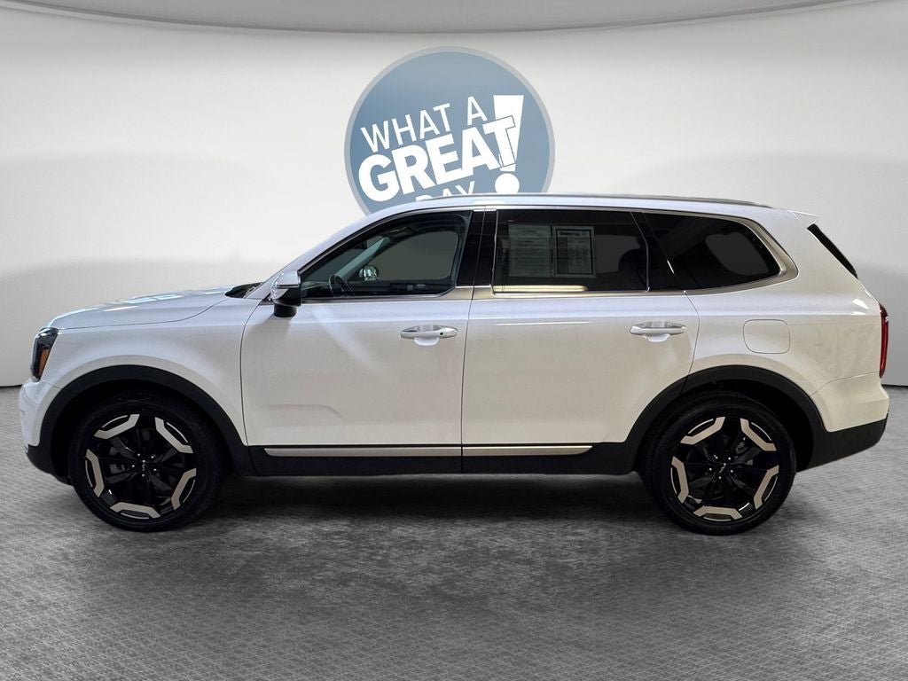 2024 Kia Telluride S MOONROOF