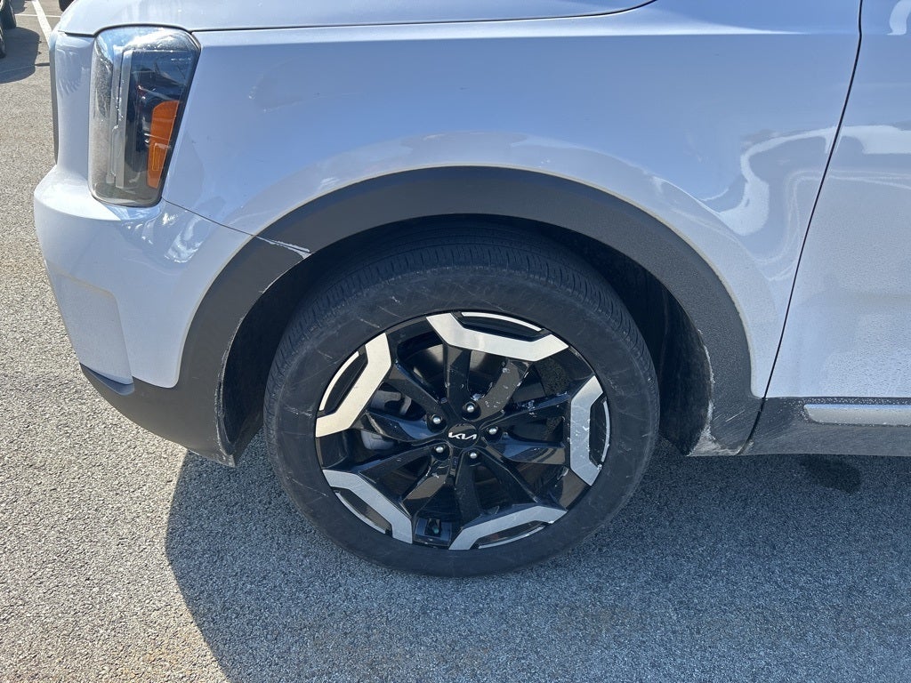 2024 Kia Telluride S MOONROOF