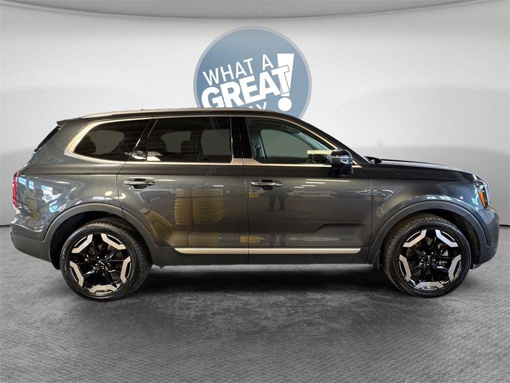 2023 Kia Telluride S MOON RF