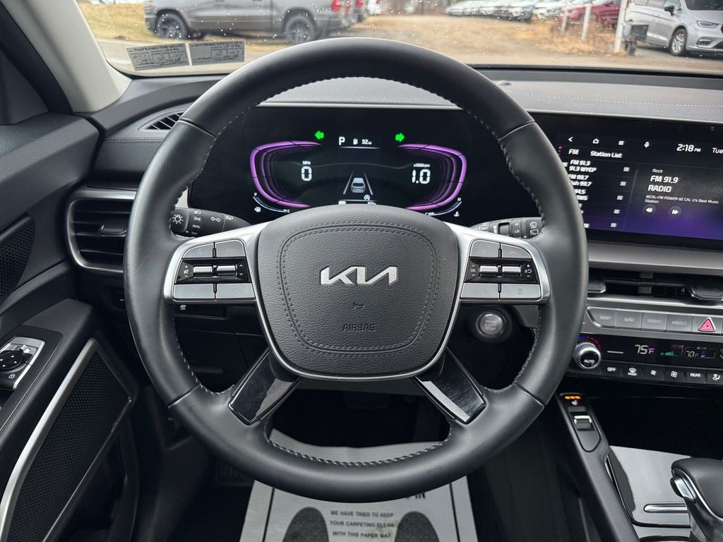 2024 Kia Telluride S MOONROOF