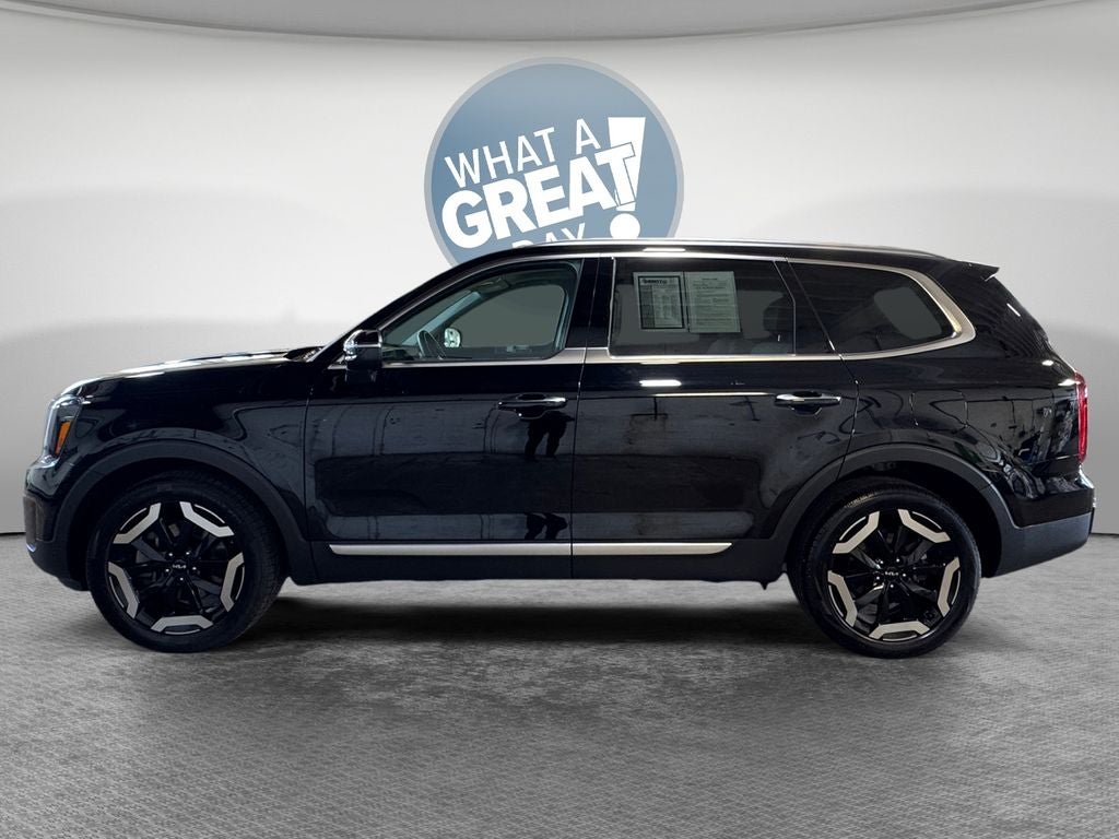 2024 Kia Telluride S MOONROOF