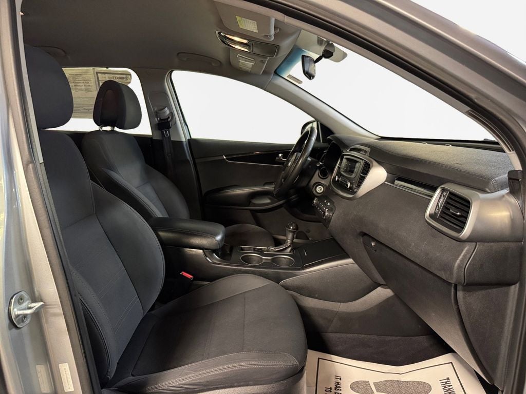 2016 Kia Sorento L FWD