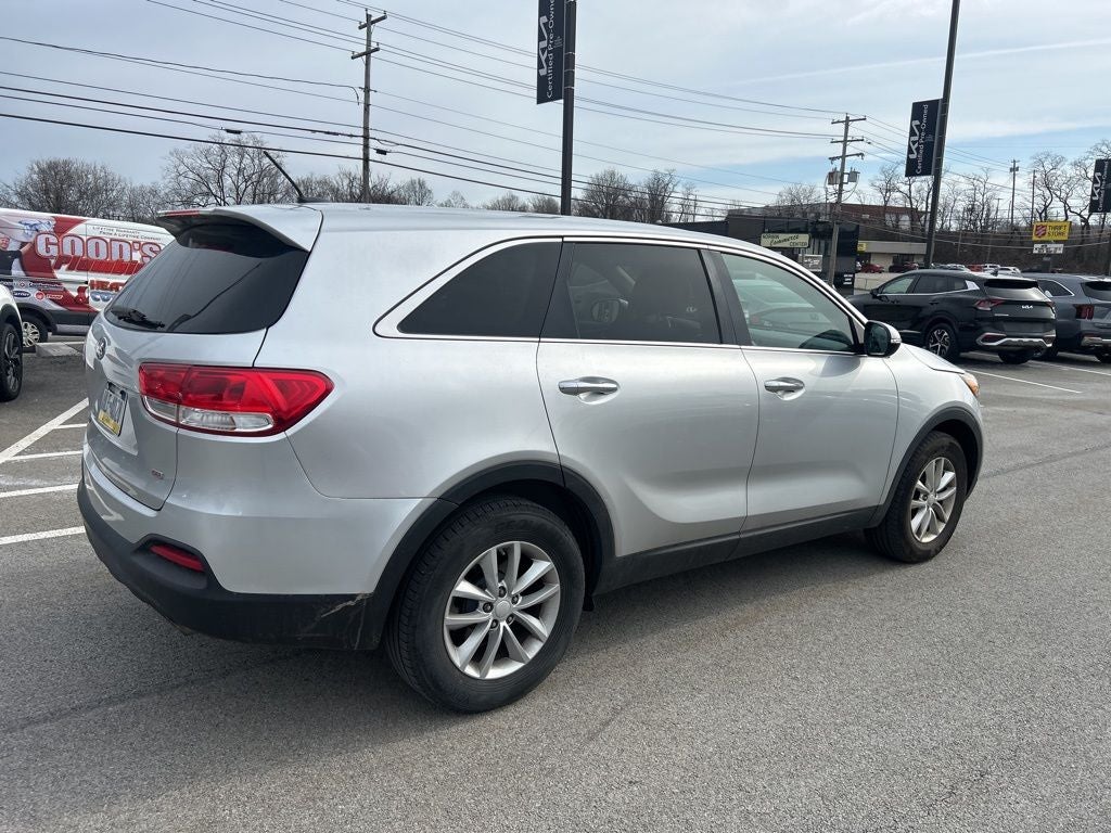 2016 Kia Sorento L FWD