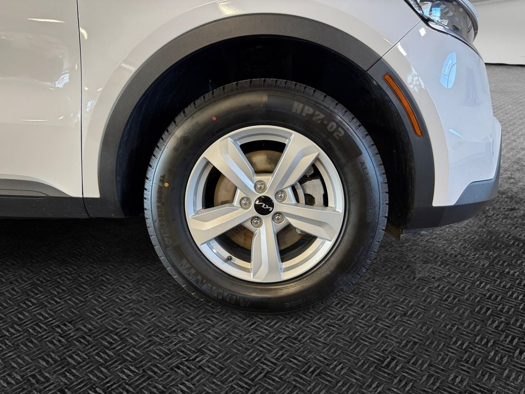 2023 Kia Sorento LX 3RD ROW
