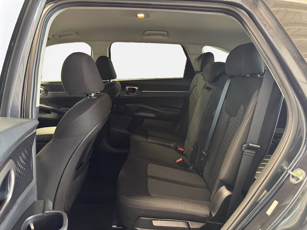 2023 Kia Sorento LX 3RD ROW