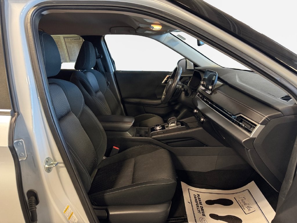 2022 Mitsubishi Outlander ES
