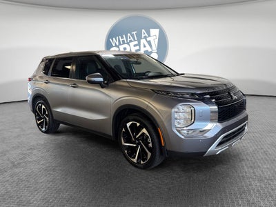 2022 Mitsubishi Outlander SE