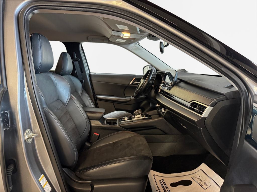 2022 Mitsubishi Outlander SE