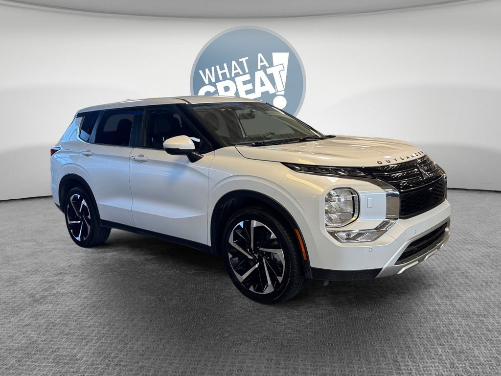 2023 Mitsubishi Outlander SE