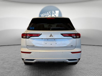 2023 Mitsubishi Outlander SE