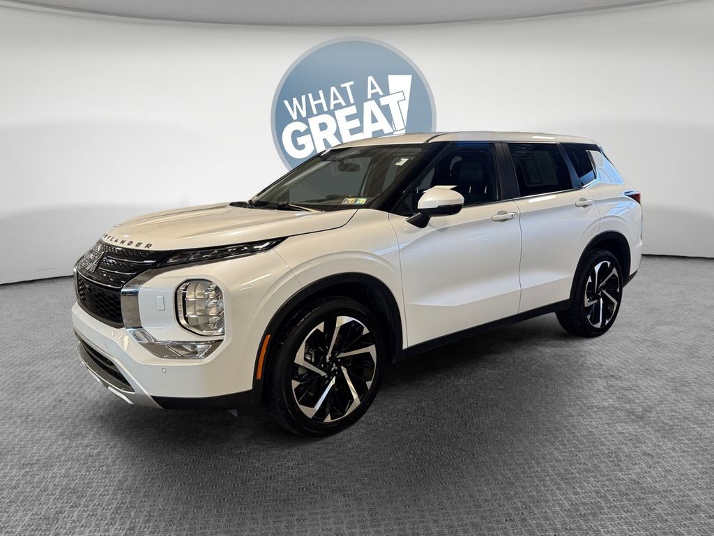2023 Mitsubishi Outlander SE