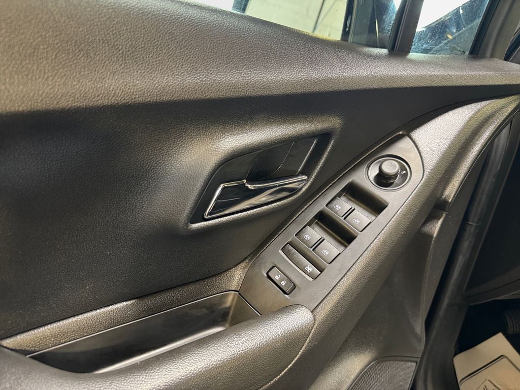 2021 Chevrolet Trax LS