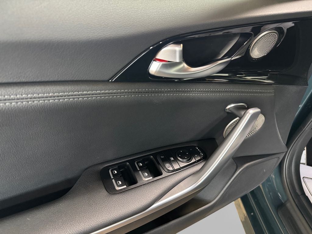 2023 Kia Stinger GT-Line Sun and Sound Pkg