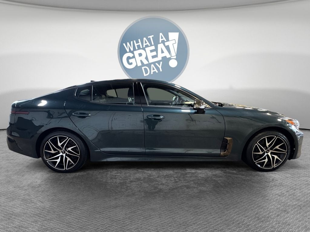 2023 Kia Stinger GT-Line Sun and Sound Pkg