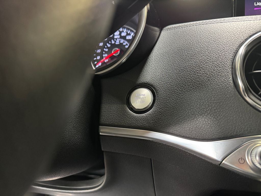 2023 Kia Stinger GT-Line Sun and Sound Pkg