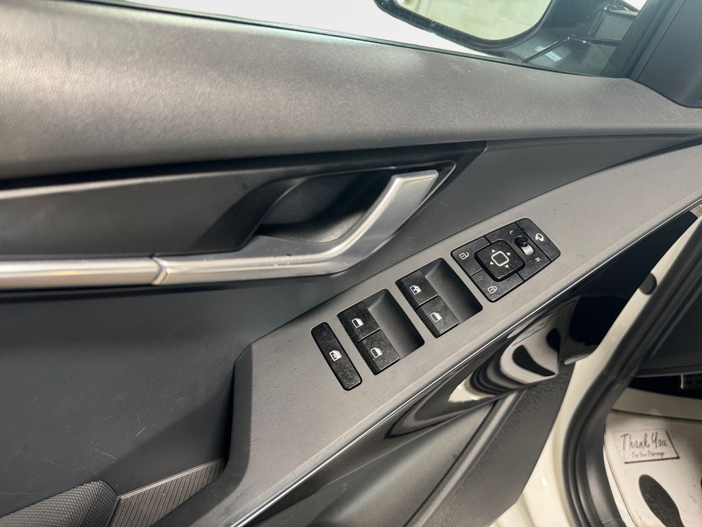 2023 Kia Niro EX Touring