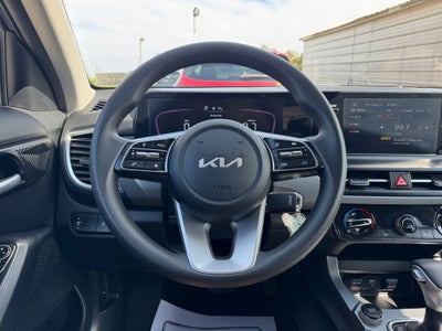 2024 Kia Seltos LX AWD