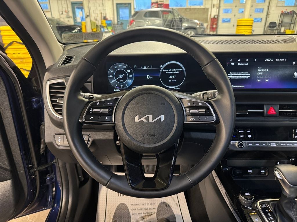 2025 Kia Seltos EX