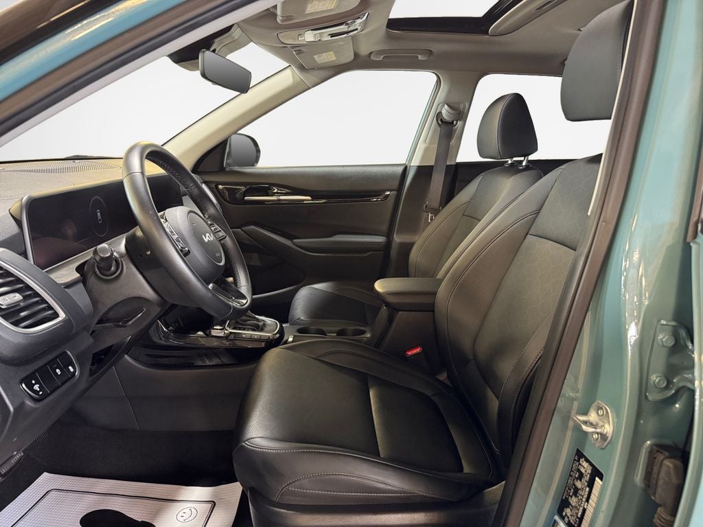 2024 Kia Seltos EX MOON RF