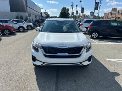2023 Kia Seltos EX MOONROOF