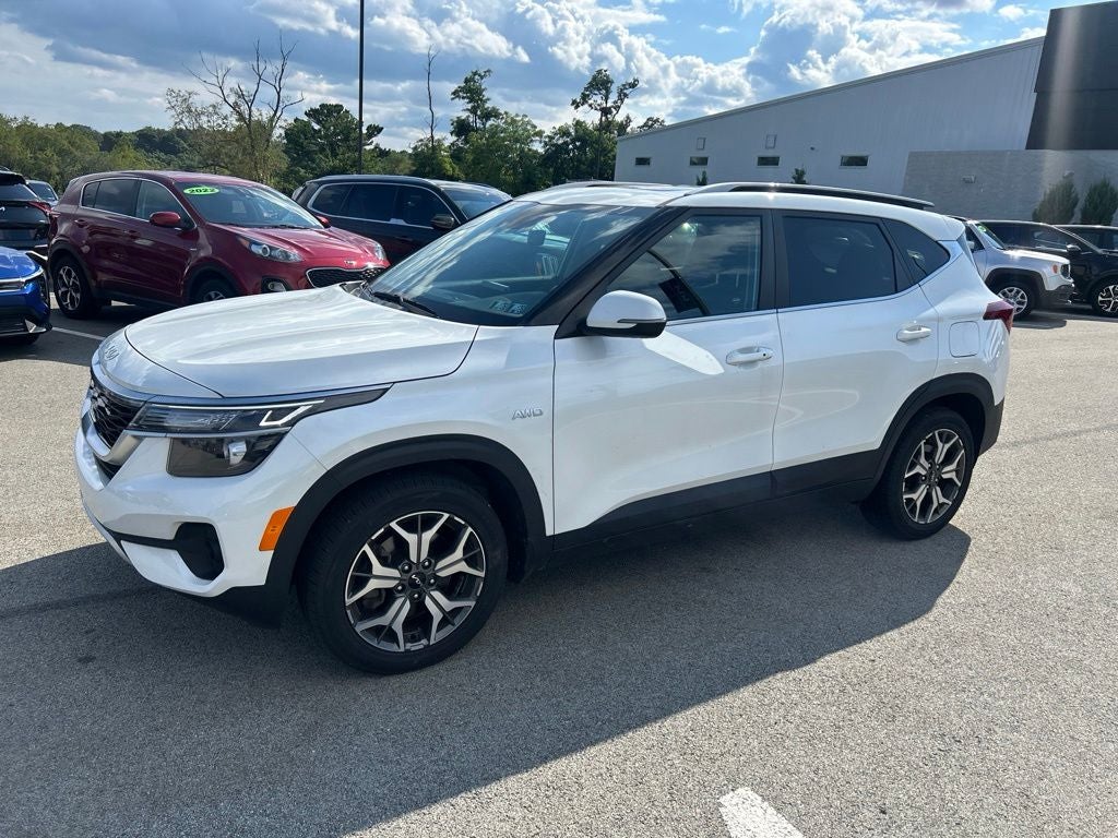 2023 Kia Seltos EX MOONROOF