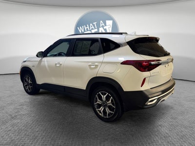 2023 Kia Seltos EX MOONROOF