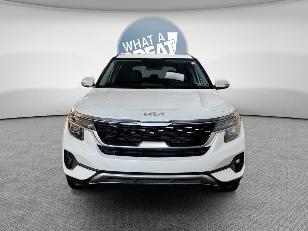 2023 Kia Seltos EX MOONROOF