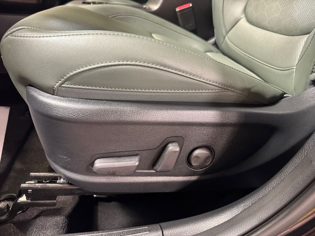 2025 Kia Seltos SX MOONROOF