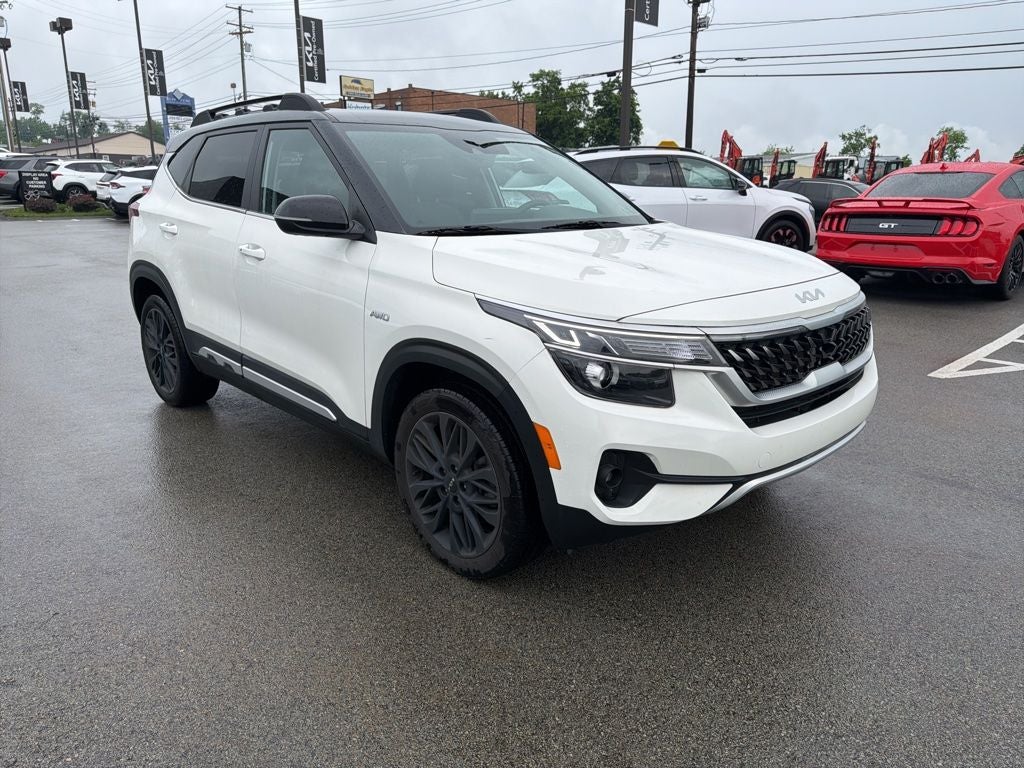 2022 Kia Seltos Nightfall