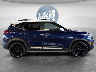 2022 Kia Seltos Nightfall