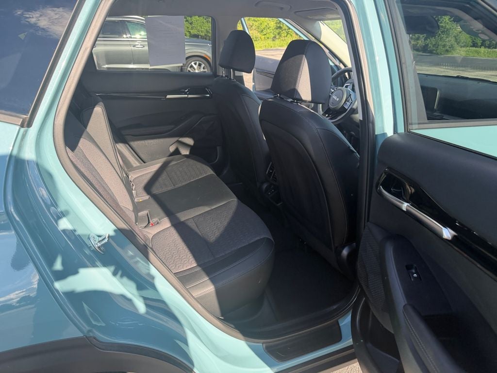 2025 Kia Seltos S NAVIGATION
