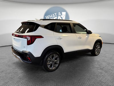 2024 Kia Seltos S NAVIGATION