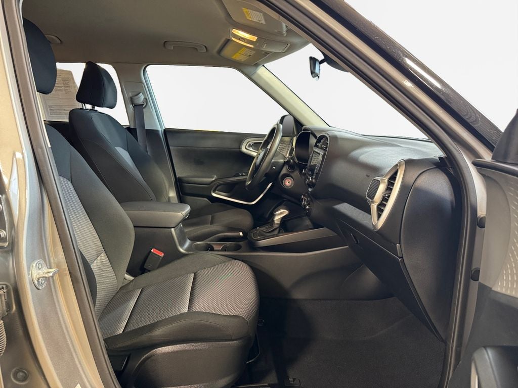 2023 Kia Soul LX TECH PK