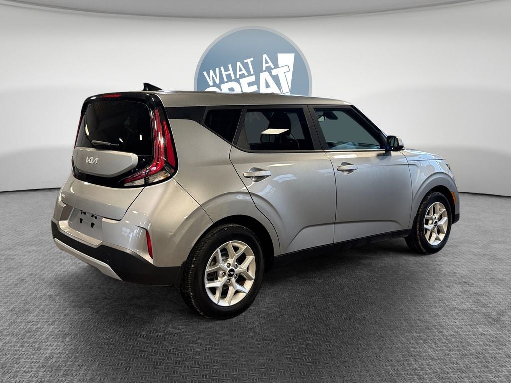 2023 Kia Soul LX TECH PK
