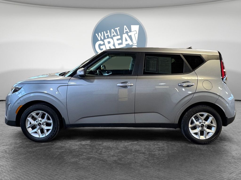 2023 Kia Soul LX TECH PK