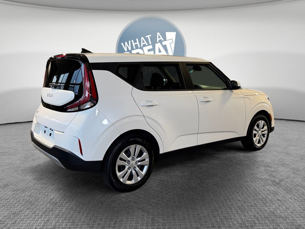 2024 Kia Soul LX