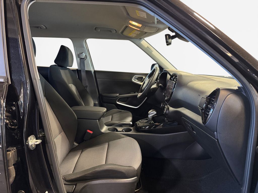 2023 Kia Soul S NAVIGATION