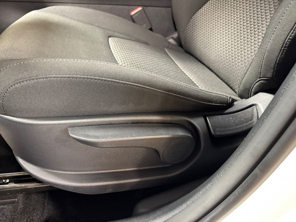 2023 Kia Sportage Hybrid LX AWD