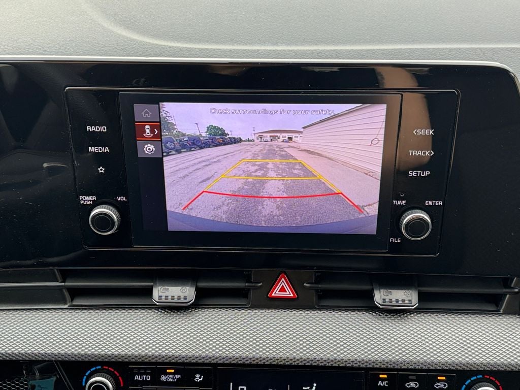 2023 Kia Sportage Hybrid LX AWD