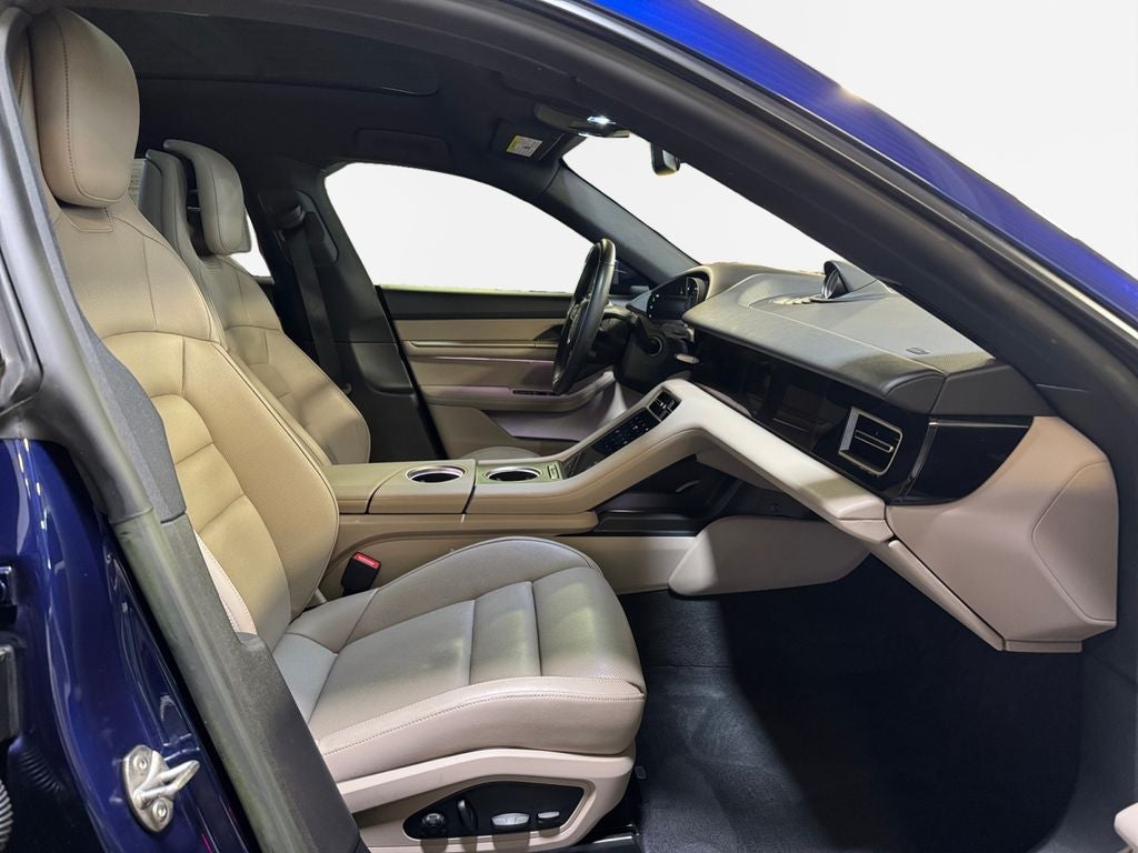 2022 Porsche Taycan Cross Turismo 4