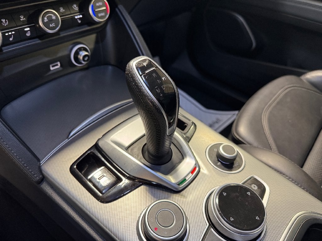 2023 Alfa Romeo Stelvio Veloce