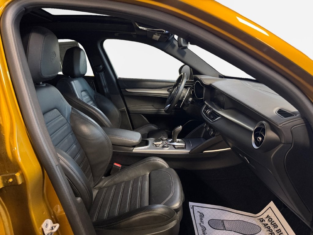 2023 Alfa Romeo Stelvio Veloce