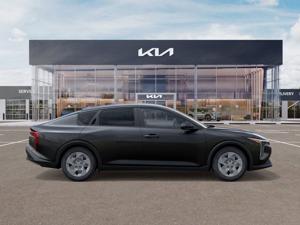 2025 Kia K4 LX
