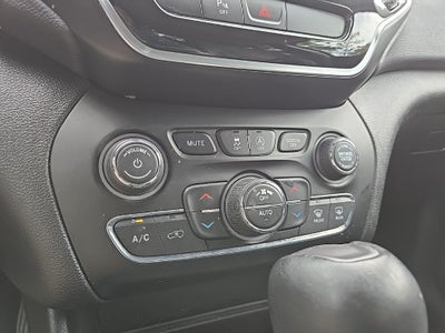 2019 Jeep Cherokee Limited 4WD