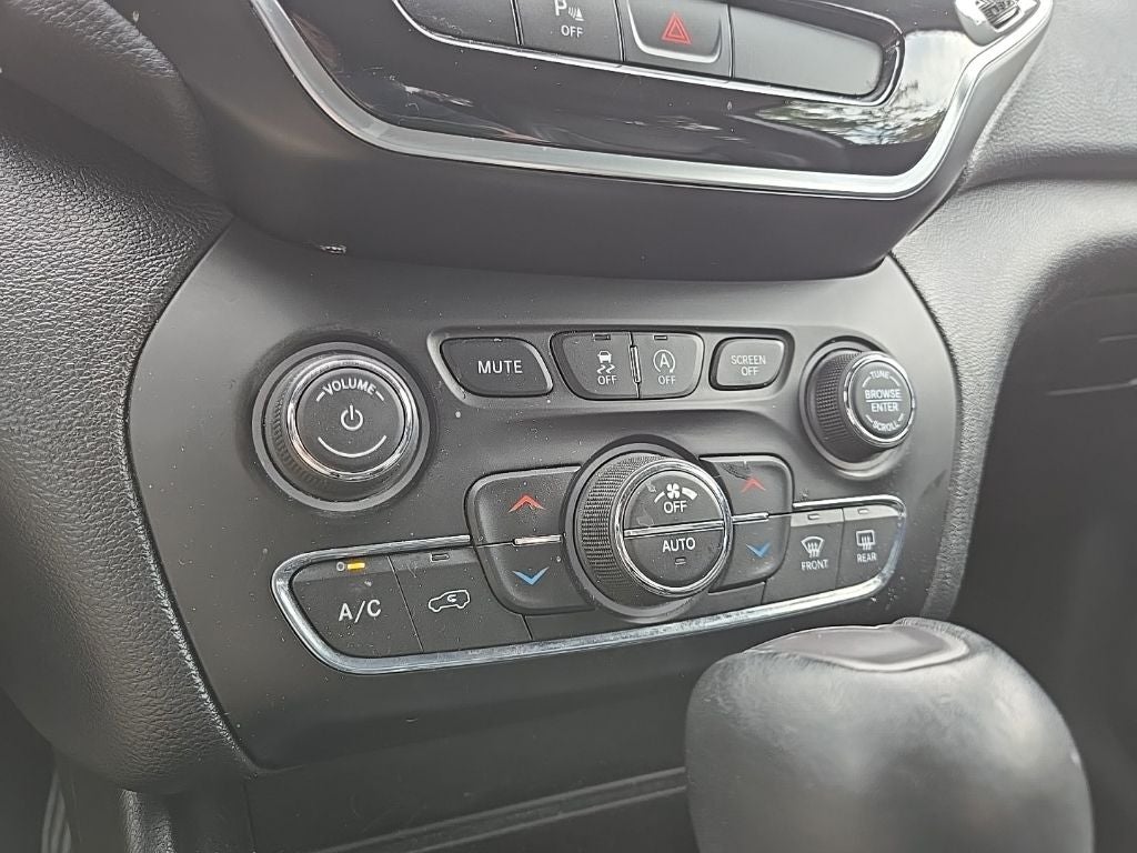 2019 Jeep Cherokee Limited 4WD